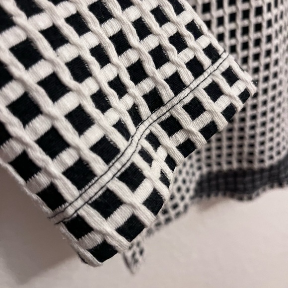 Waffle Weave Checkered Shirt - Picture 5 of 7